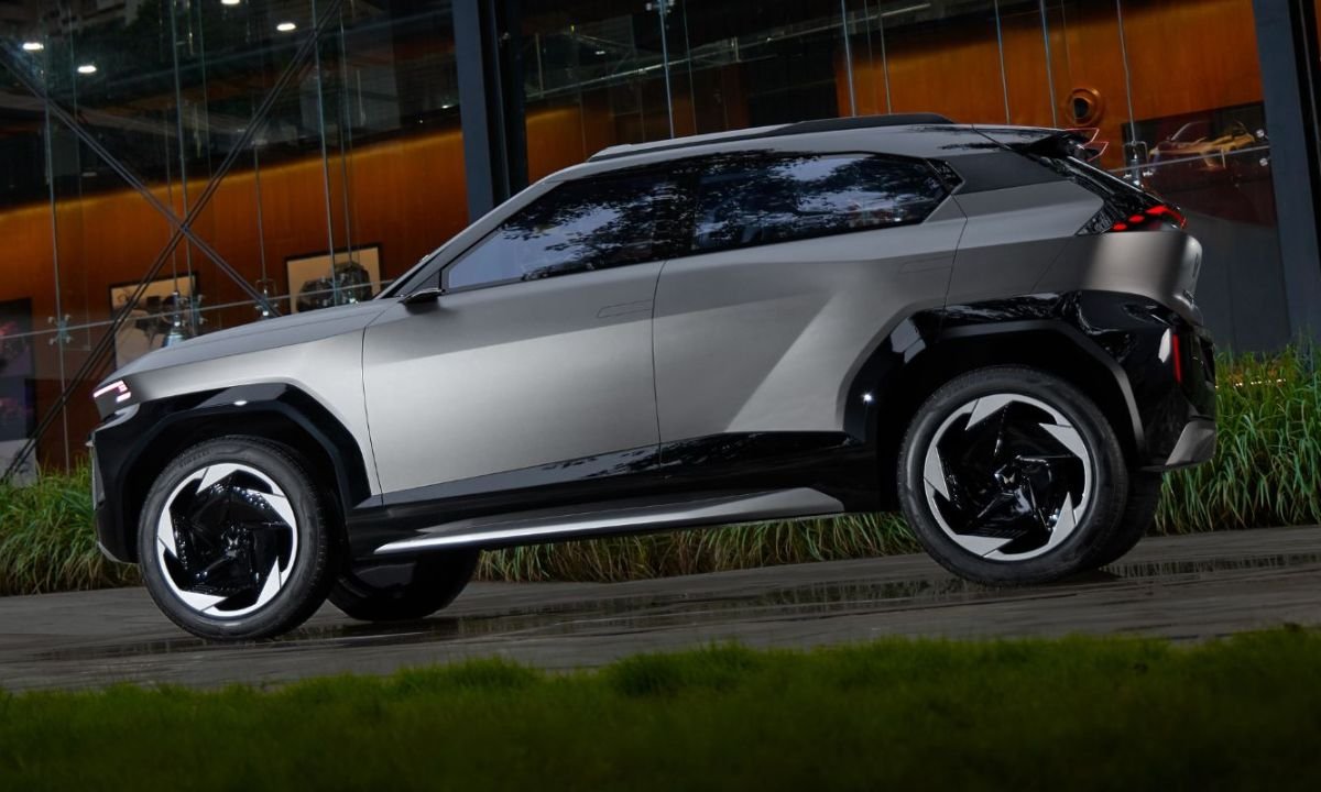 Mahindra NU IQ